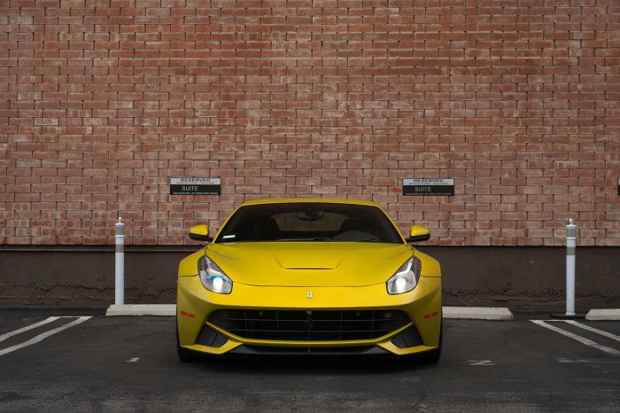 Ferrari Berlinetta Gold f12
