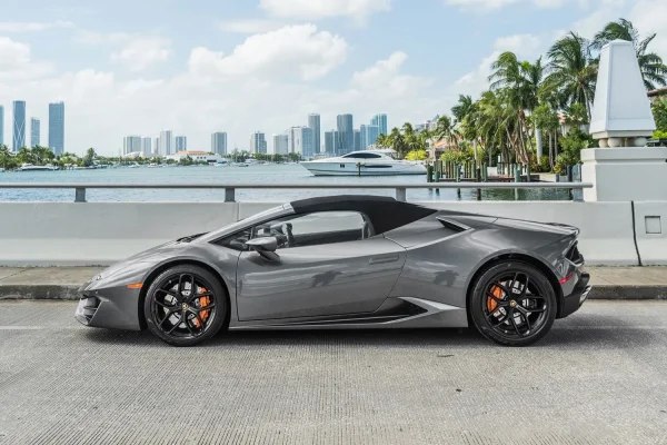 Lamborghini Huracan Spyder in Boston
